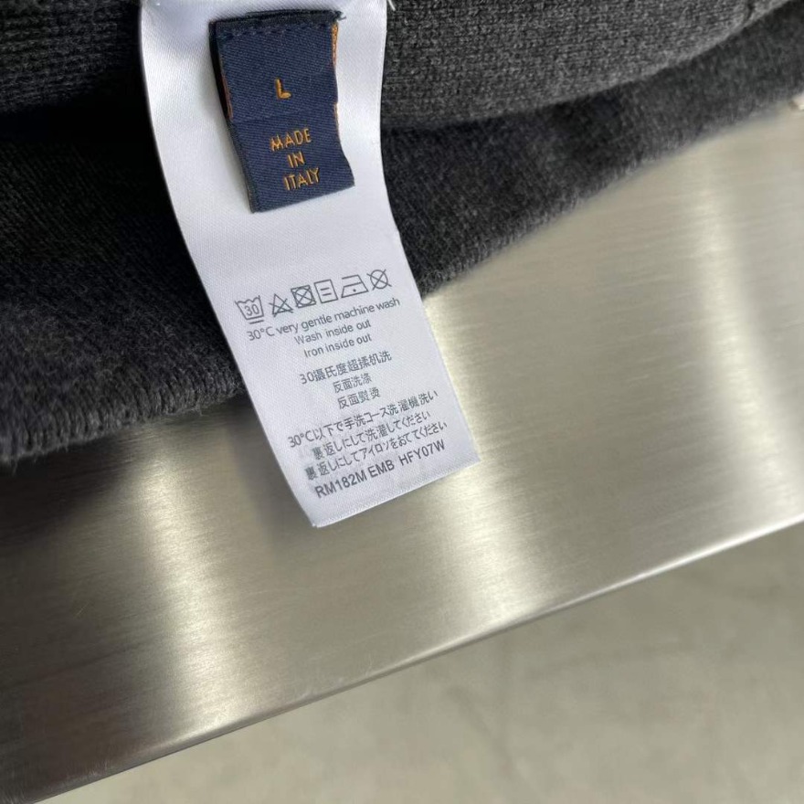 mmexport1696036452295.jpg