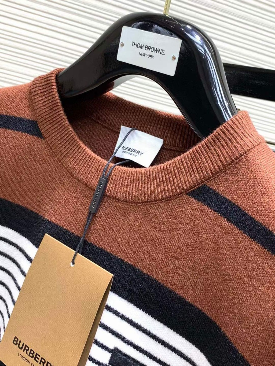 mmexport1696037191759.jpg