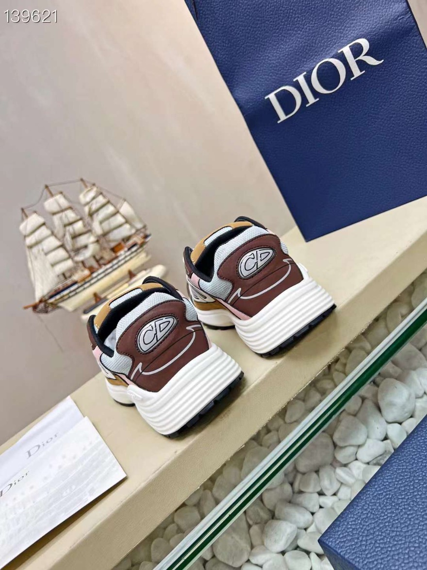 mmexport1696414902360.jpg