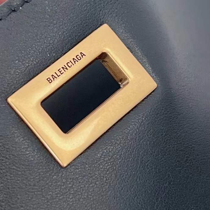 mmexport1743532837239.jpg