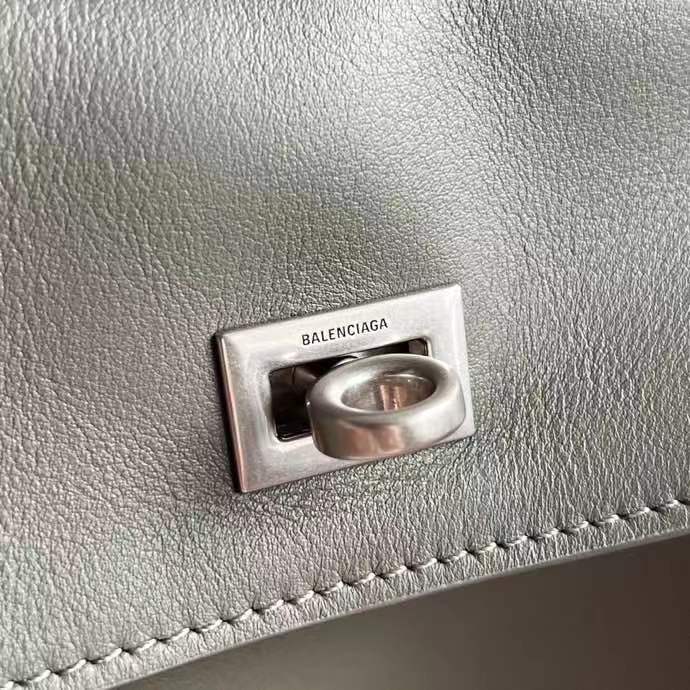 mmexport1743533783072.jpg