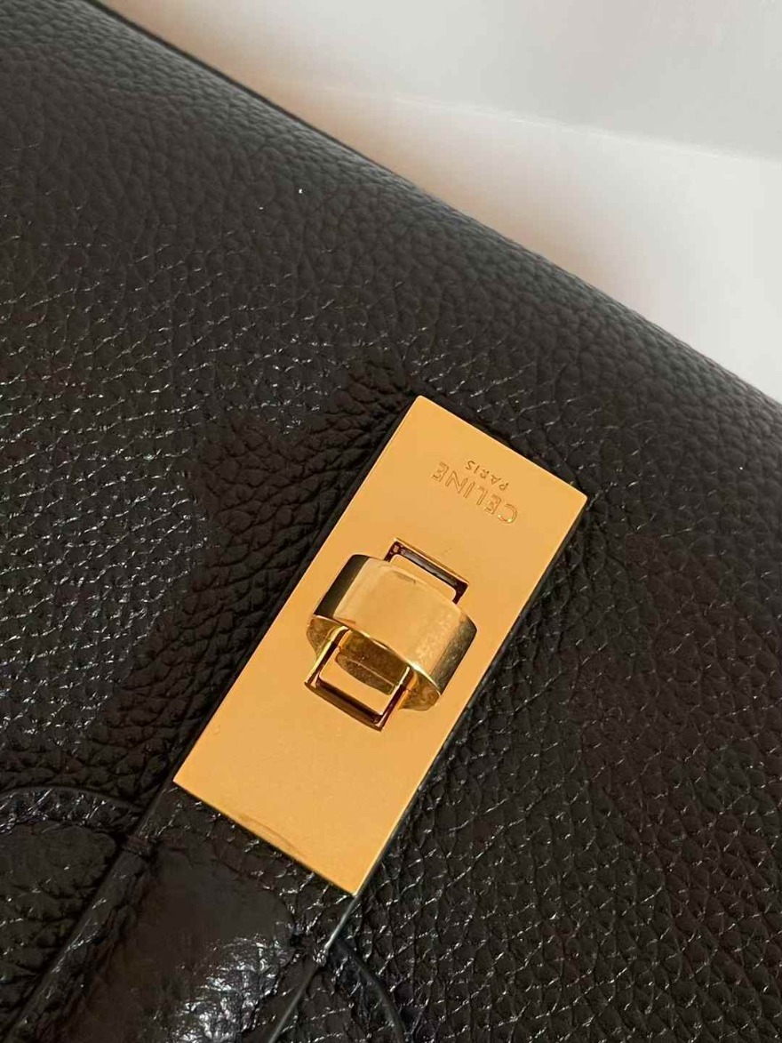 mmexport1743792972901.jpg