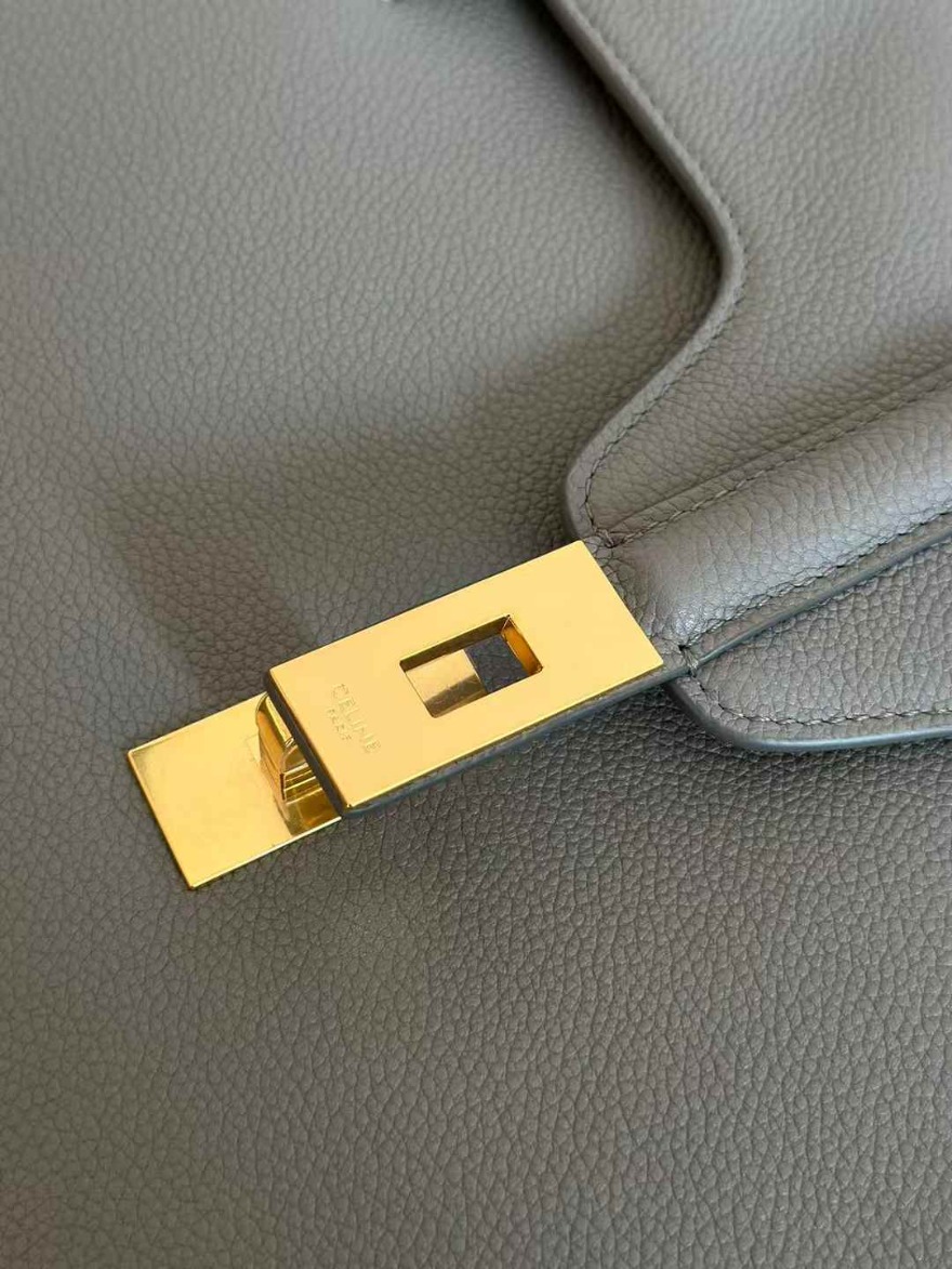 mmexport1743795528452.jpg
