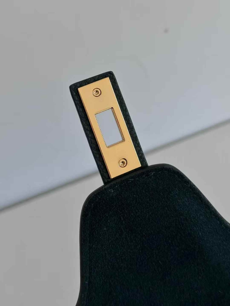 mmexport1743795553095.jpg