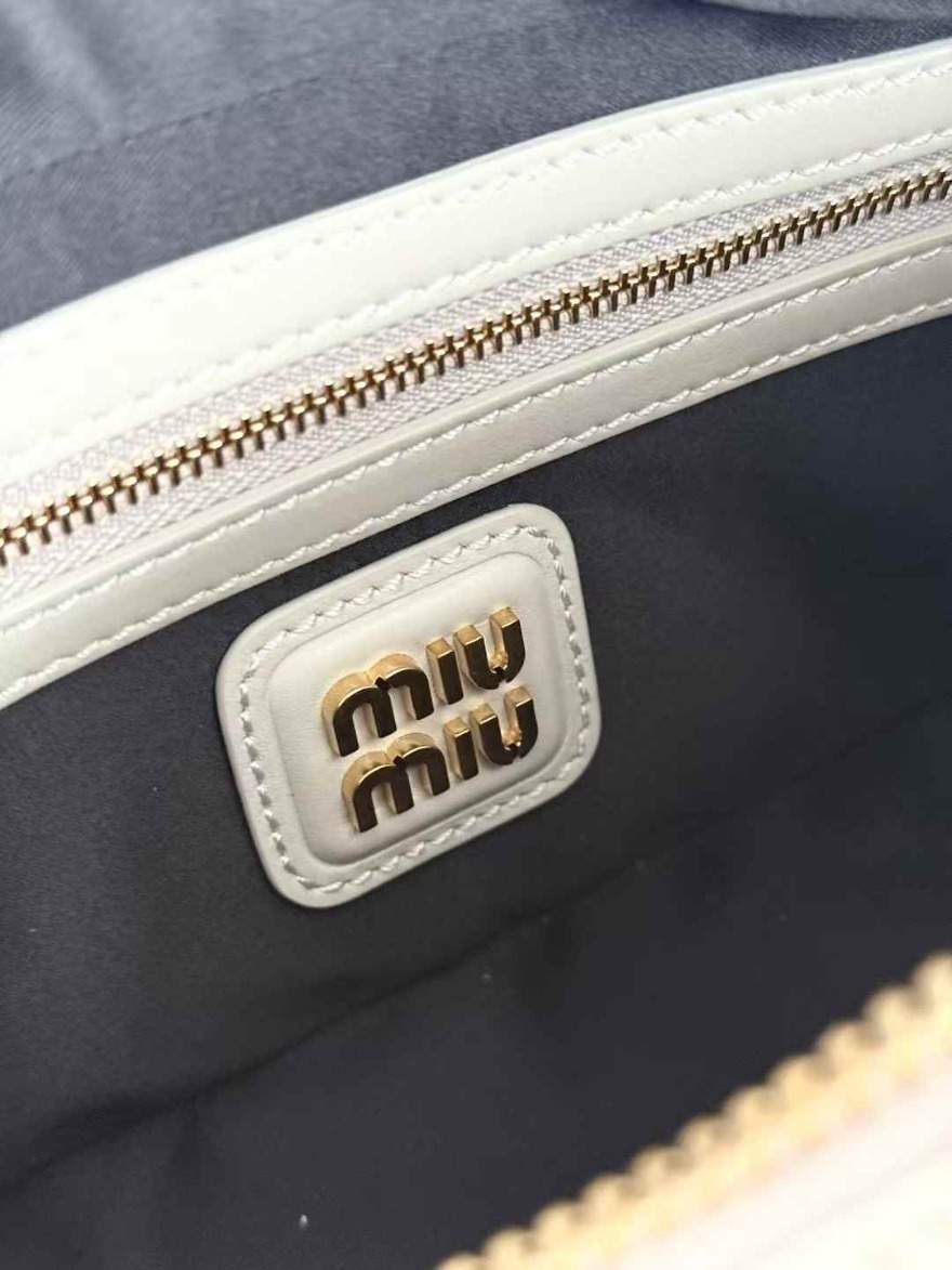 mmexport1743798263787.jpg